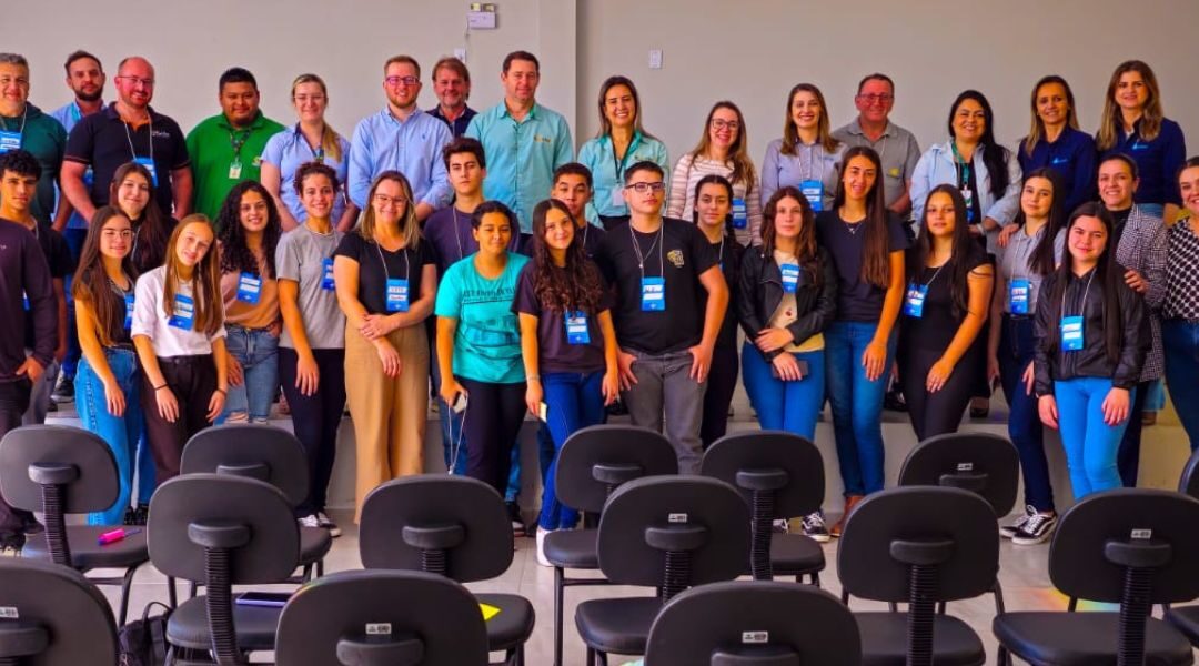 Ponte para o futuro: evento conecta adolescentes e empresas em Palmeira